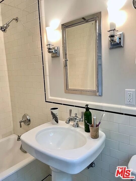 1330 N Harper Avenue - Photo 37