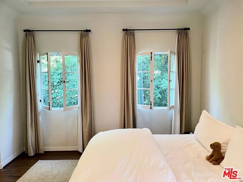 1330 N Harper Avenue - Photo 29