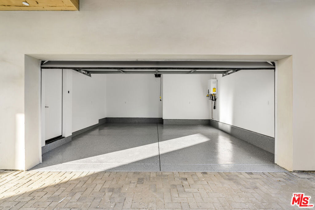 10805 Morrison Street - Photo 15