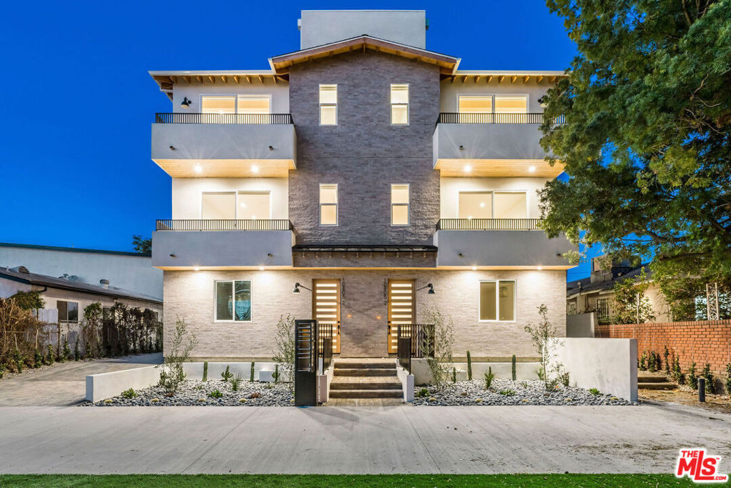 10805 Morrison Street - Photo 21