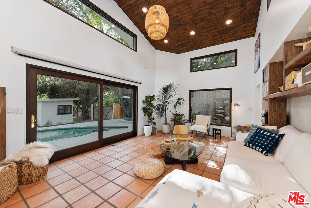 1362 Old Topanga Canyon Road - Photo 2