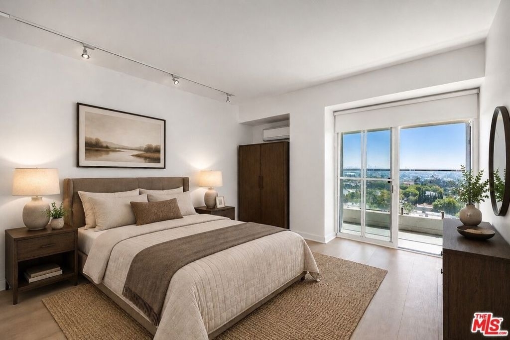 838 N Doheny Drive - Photo 9