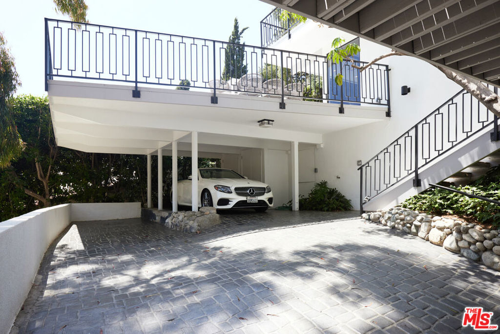 1341 Sierra Alta Way - Photo 25