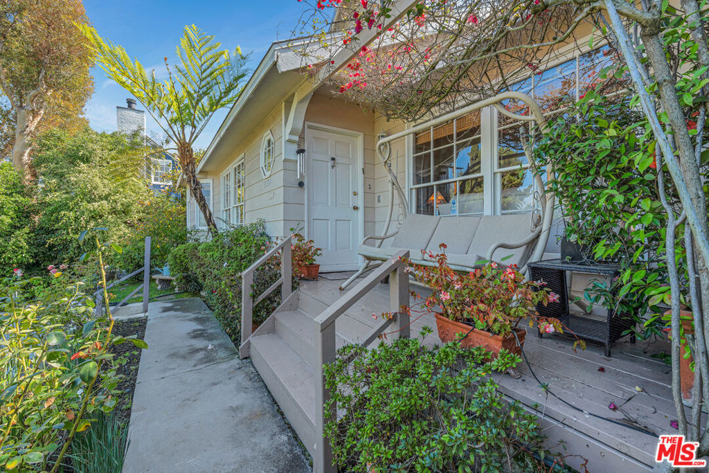 3331 Bennett Drive - Photo 4