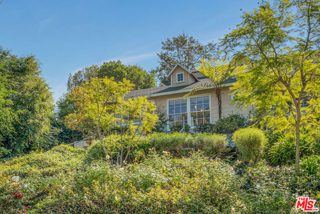 3331 Bennett Drive - Photo 1