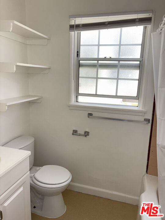 639 S Cochran Avenue - Photo 10