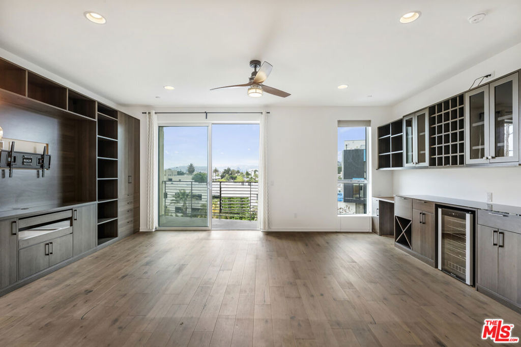 1045 Manzanita Street - Photo 11