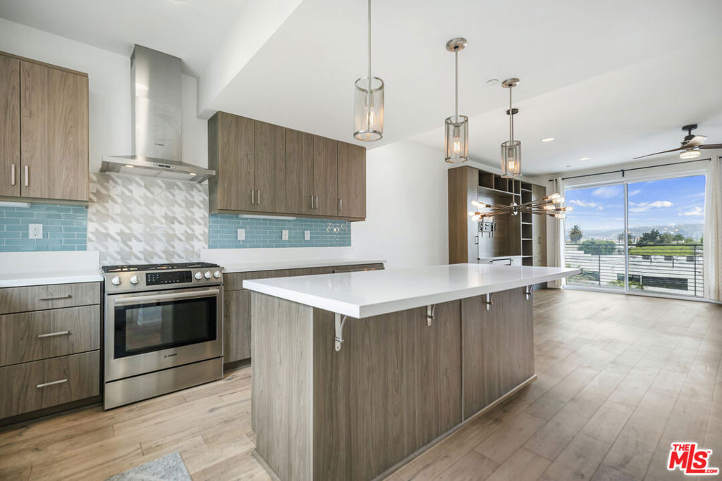 1045 Manzanita Street - Photo 8