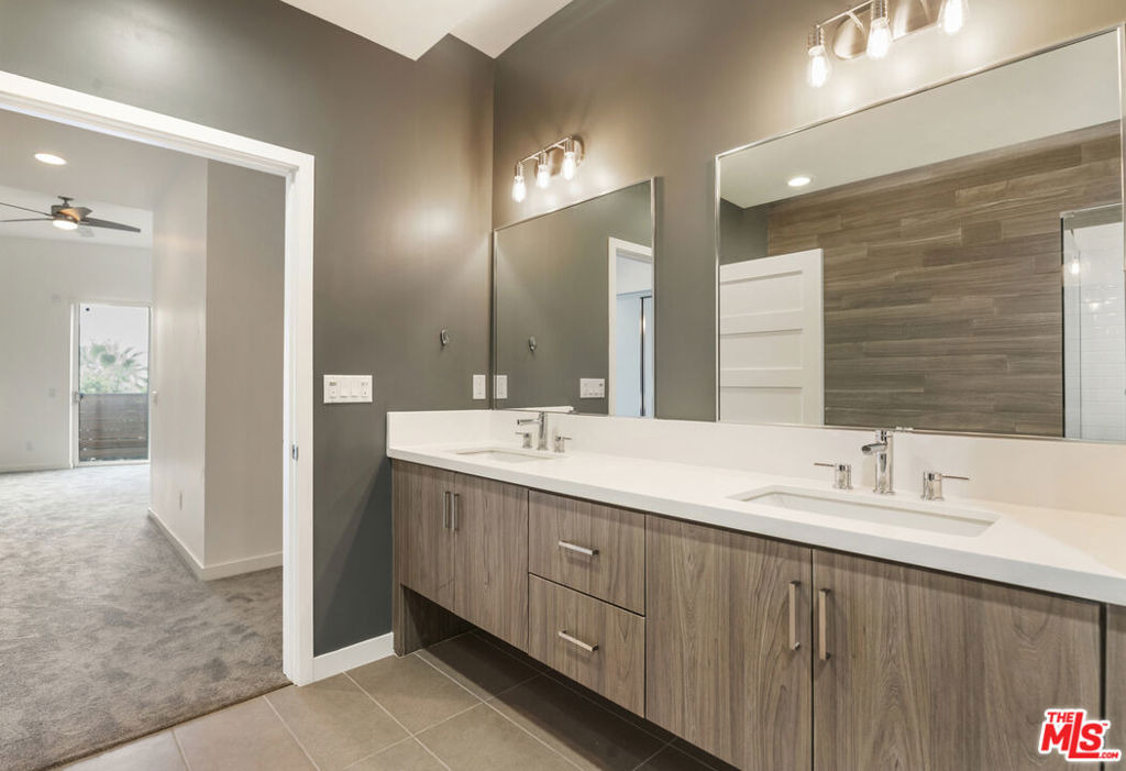 1045 Manzanita Street - Photo 22