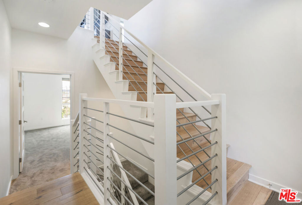 1045 Manzanita Street - Photo 27