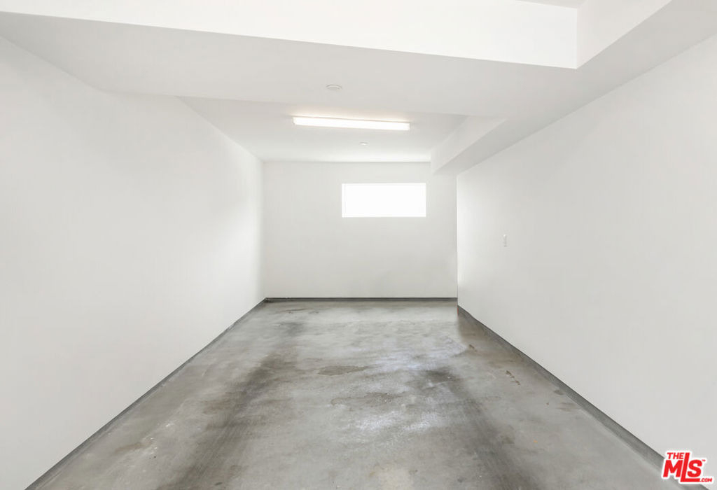 1045 Manzanita Street - Photo 34