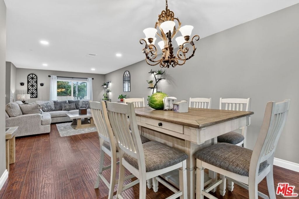 2148 Elmdale Avenue - Photo 4