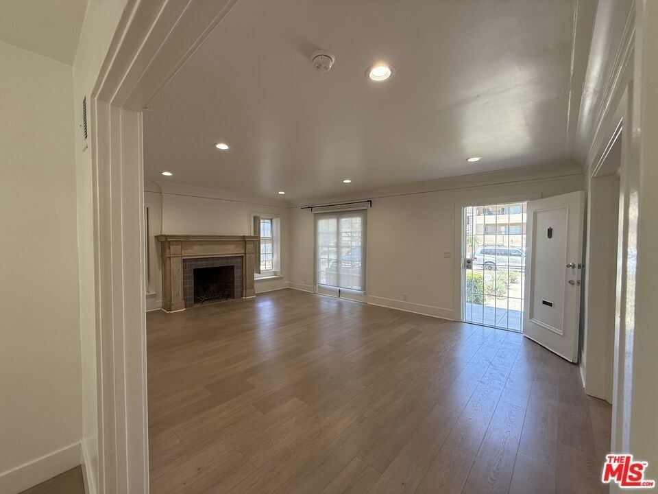 830 S Norton Avenue - Photo 3
