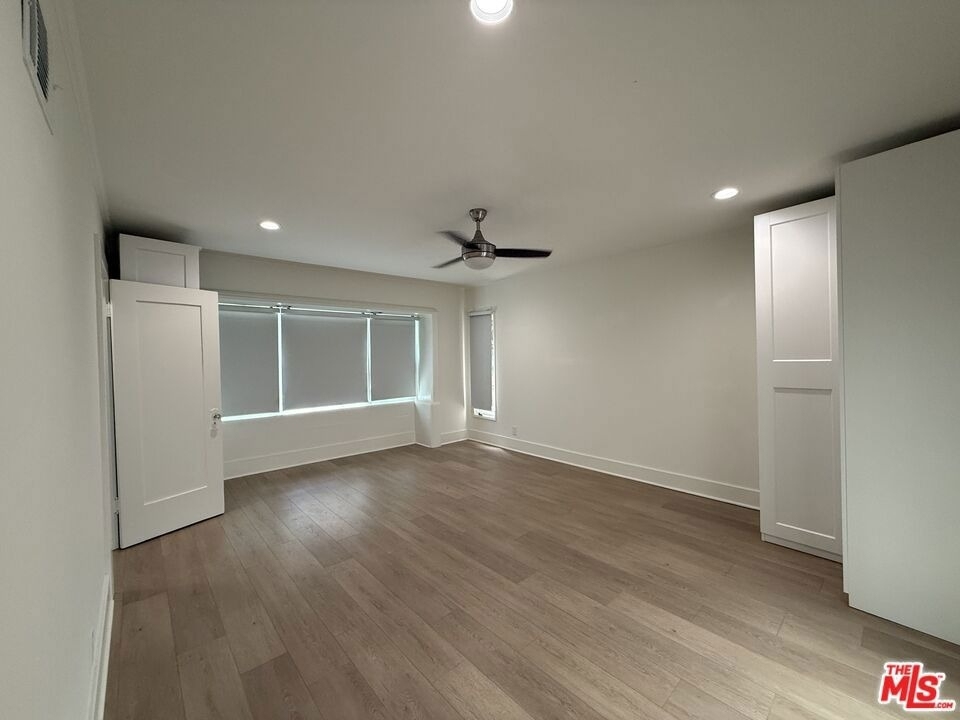 830 S Norton Avenue - Photo 9