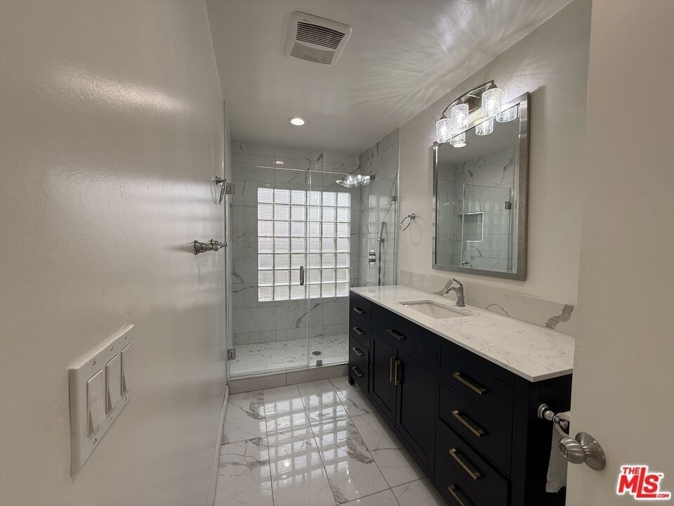 830 S Norton Avenue - Photo 7