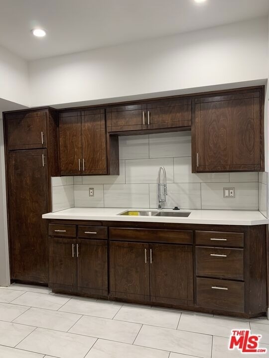 1416 W 46th Street - Photo 3