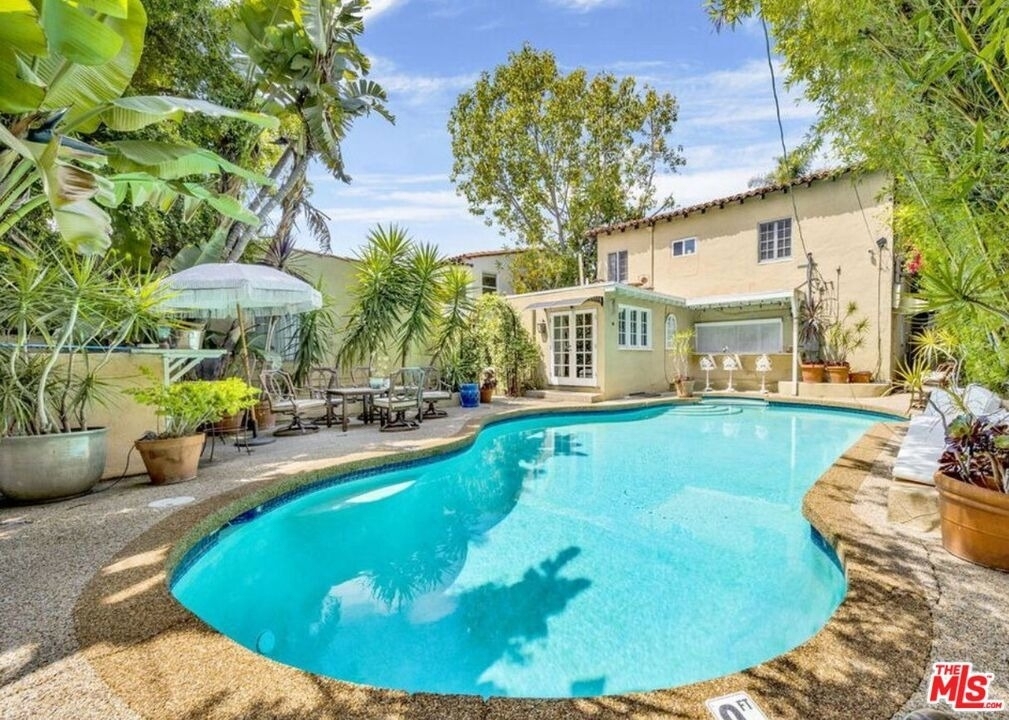 634 N Highland Avenue - Photo 14
