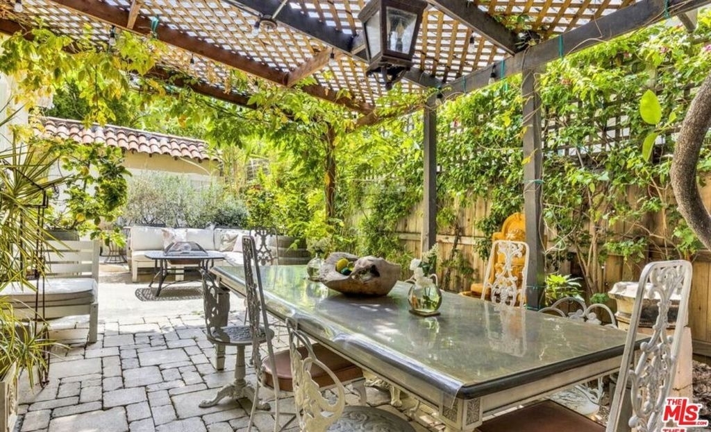 634 N Highland Avenue - Photo 12
