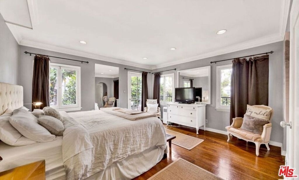 634 N Highland Avenue - Photo 16