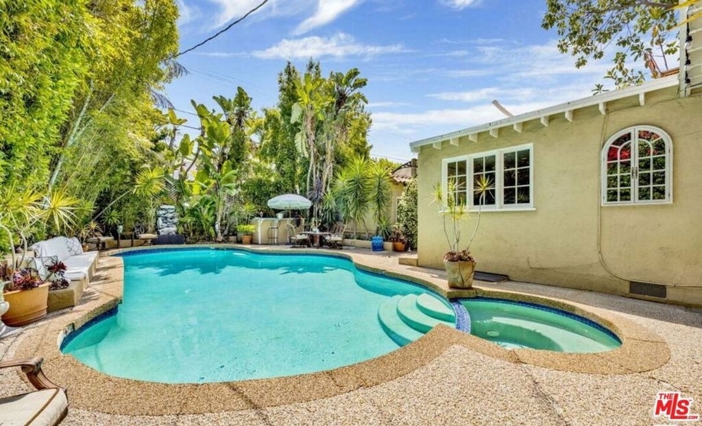 634 N Highland Avenue - Photo 10