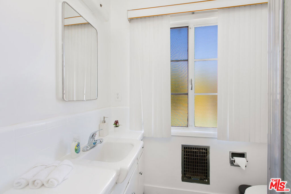 19471 Rosita Street - Photo 23
