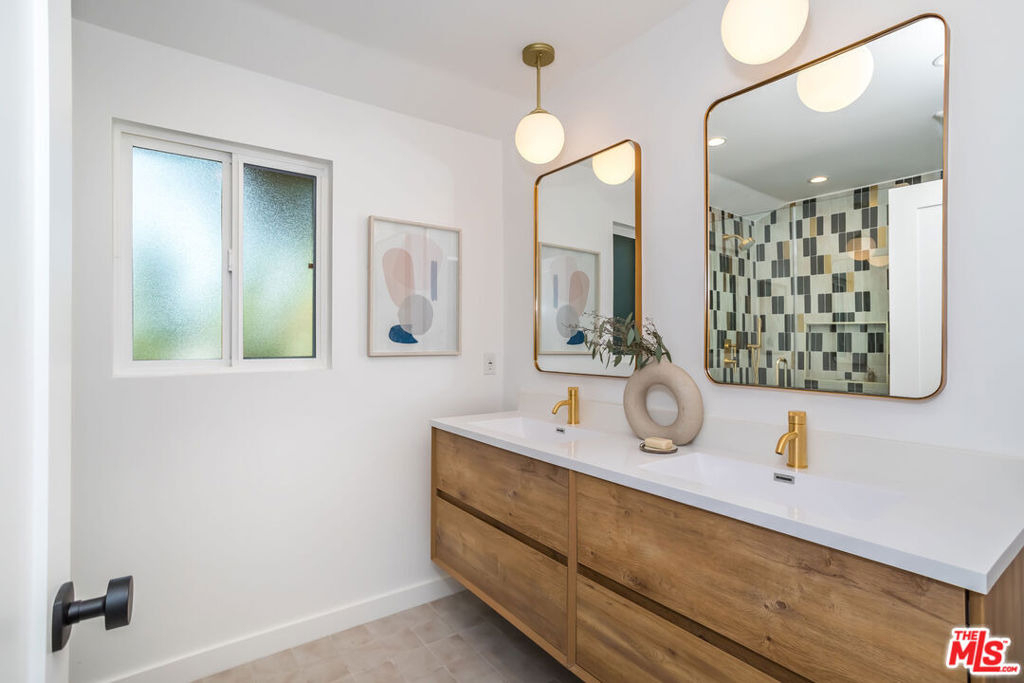 3941 Buckingham Road - Photo 5