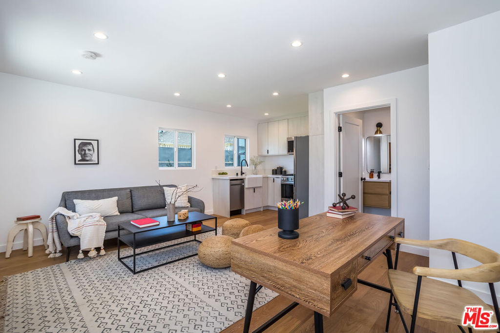 3941 Buckingham Road - Photo 9