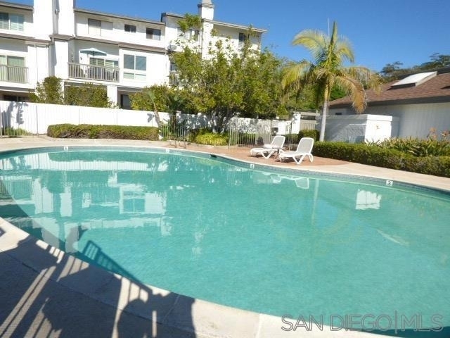 6743 Fashion Hills Blvd - Photo 27