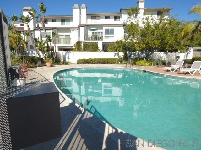 6743 Fashion Hills Blvd - Photo 28