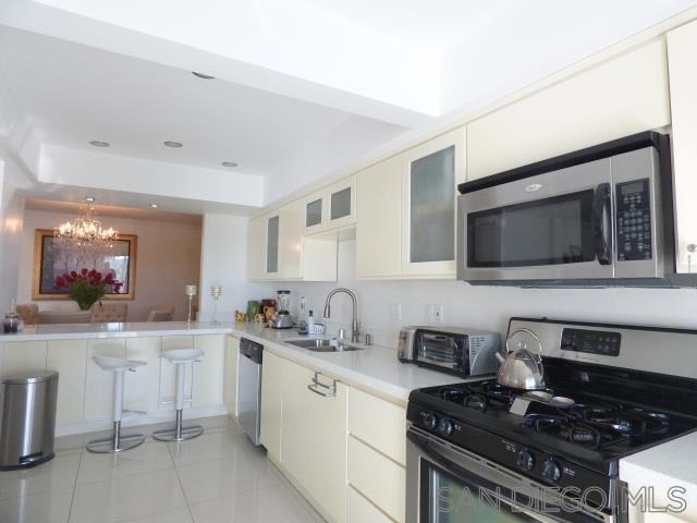 6743 Fashion Hills Blvd - Photo 3