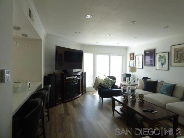 6743 Fashion Hills Blvd - Photo 8
