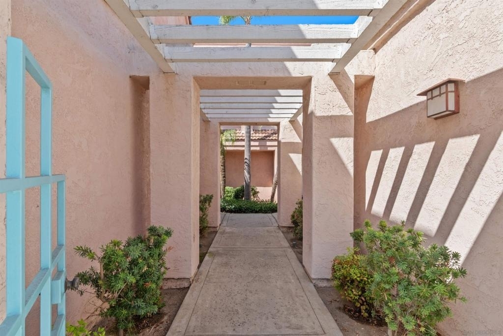 12083 Calle De Montana - Photo 3