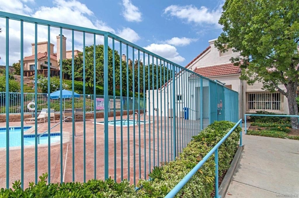 12083 Calle De Montana - Photo 13