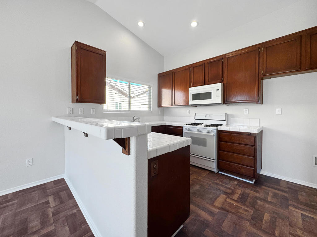 78720 W Harland Drive - Photo 3