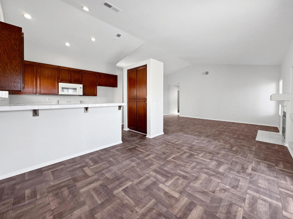 78720 W Harland Drive - Photo 2