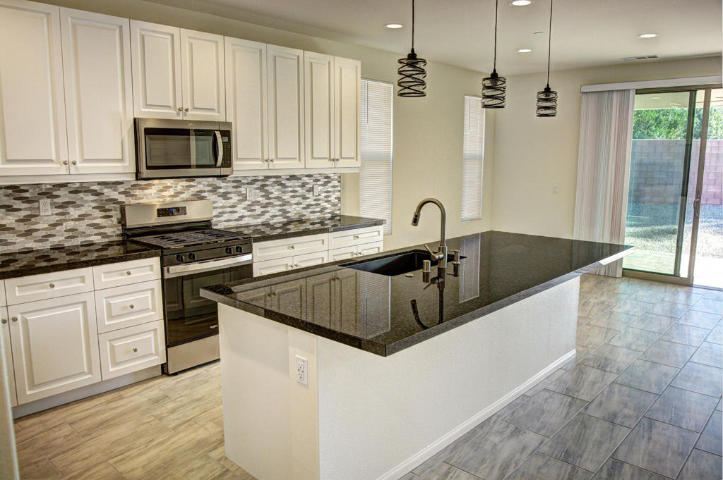 51660 Whiptail Drive - Photo 5