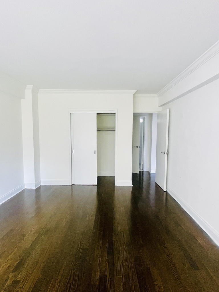 Beekman Place - Photo 11