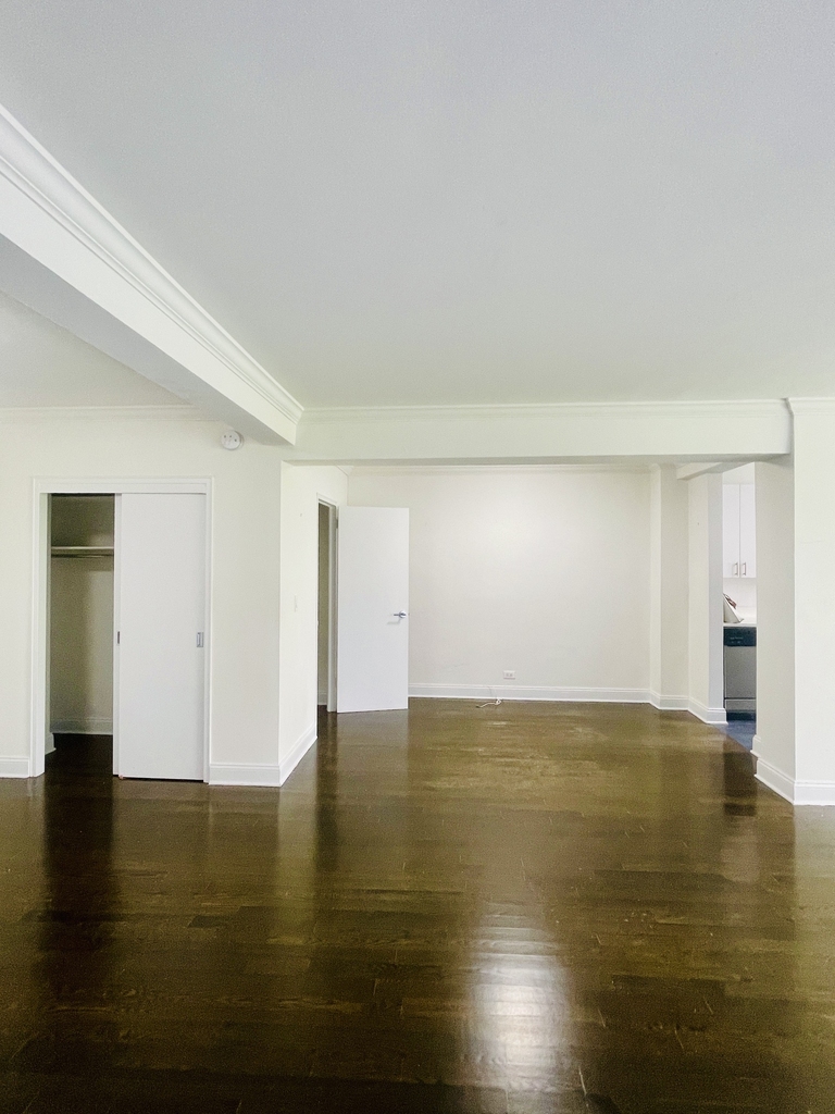 Beekman Place - Photo 3