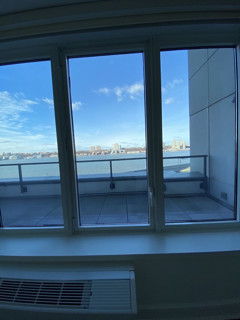 60 Riverside Boulevard - Photo 6