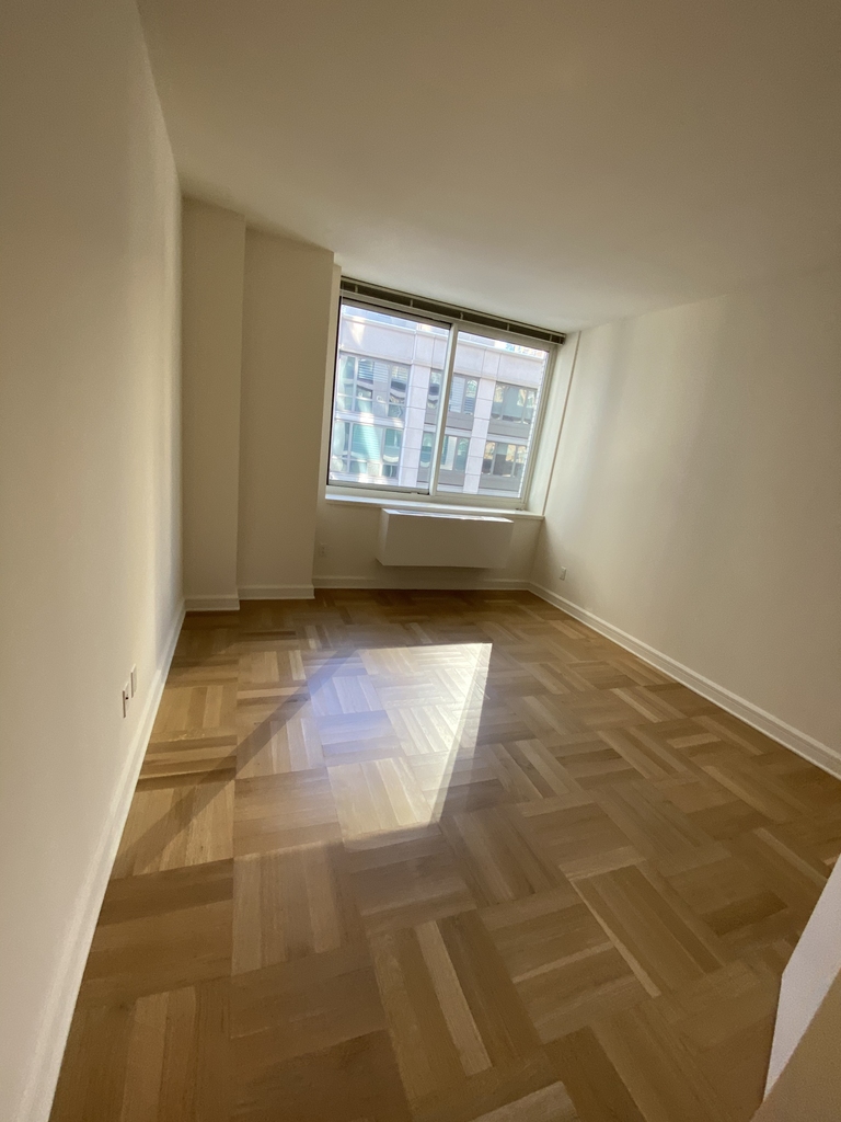 400 West 63rd Street - Photo 11