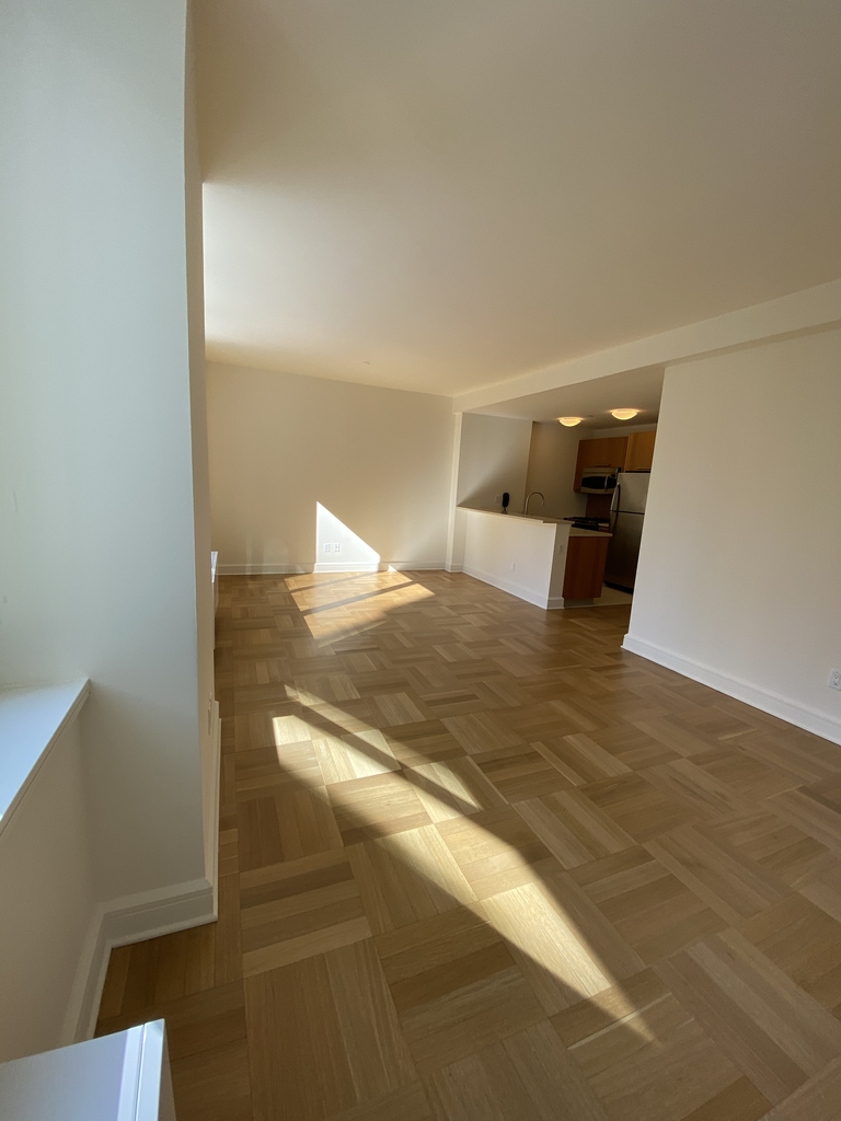 400 West 63rd Street - Photo 5
