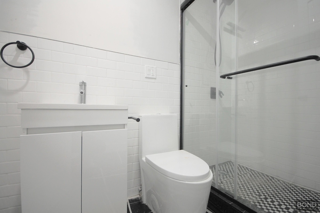 49 East 56th Street - Photo 3