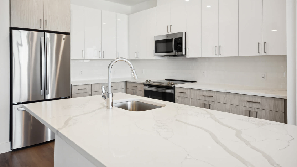 655 Washington Street - Photo 5