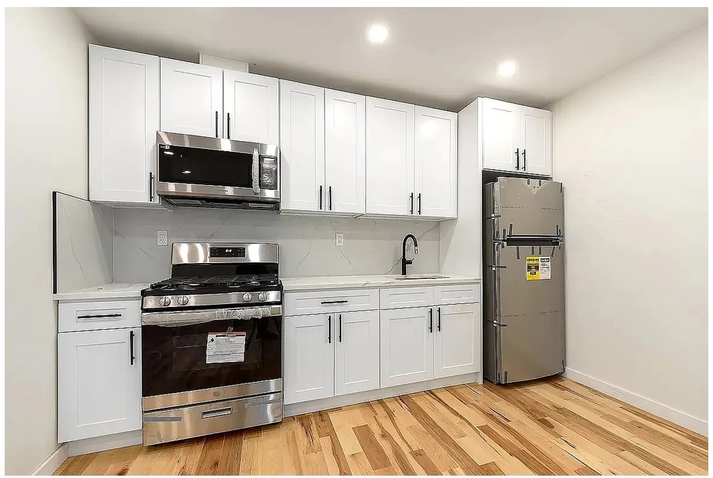 29 Park St - Photo 2