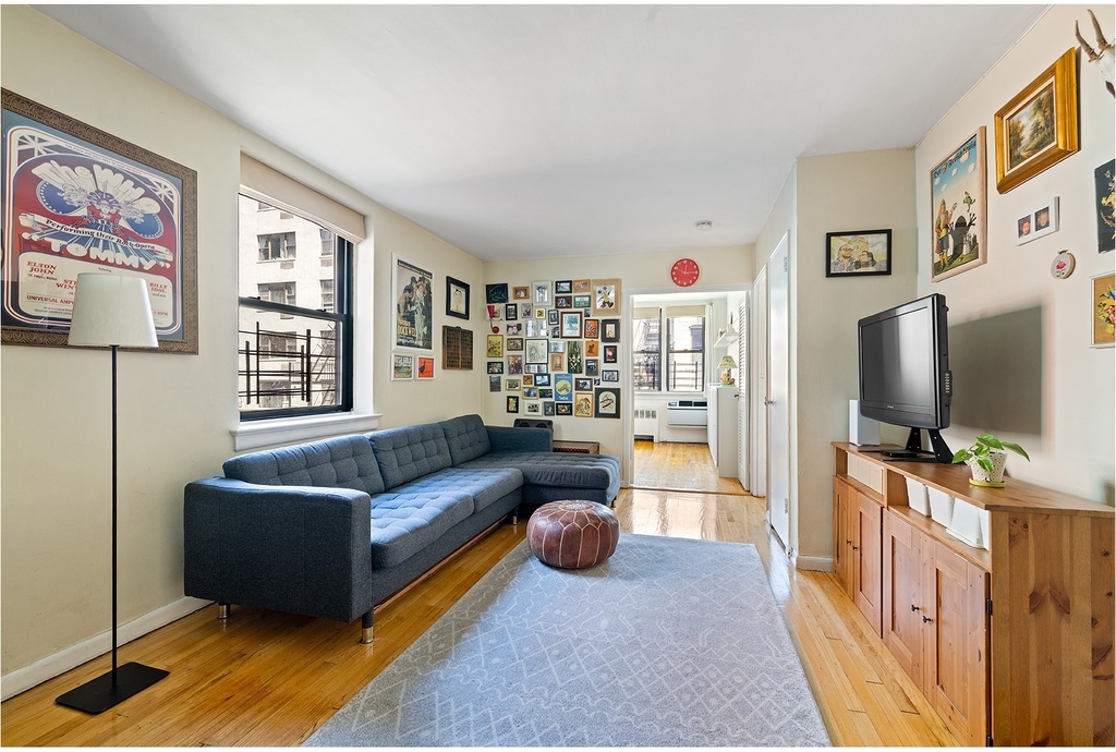 439 E 88th St - Photo 1