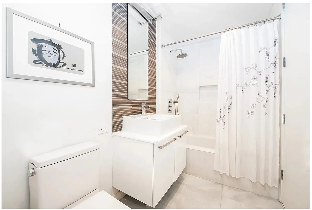 133 W 22nd St - Photo 6