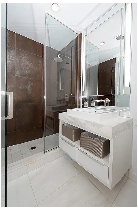 133 W 22nd St - Photo 4