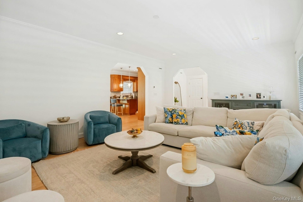 575 Washington Avenue - Photo 8