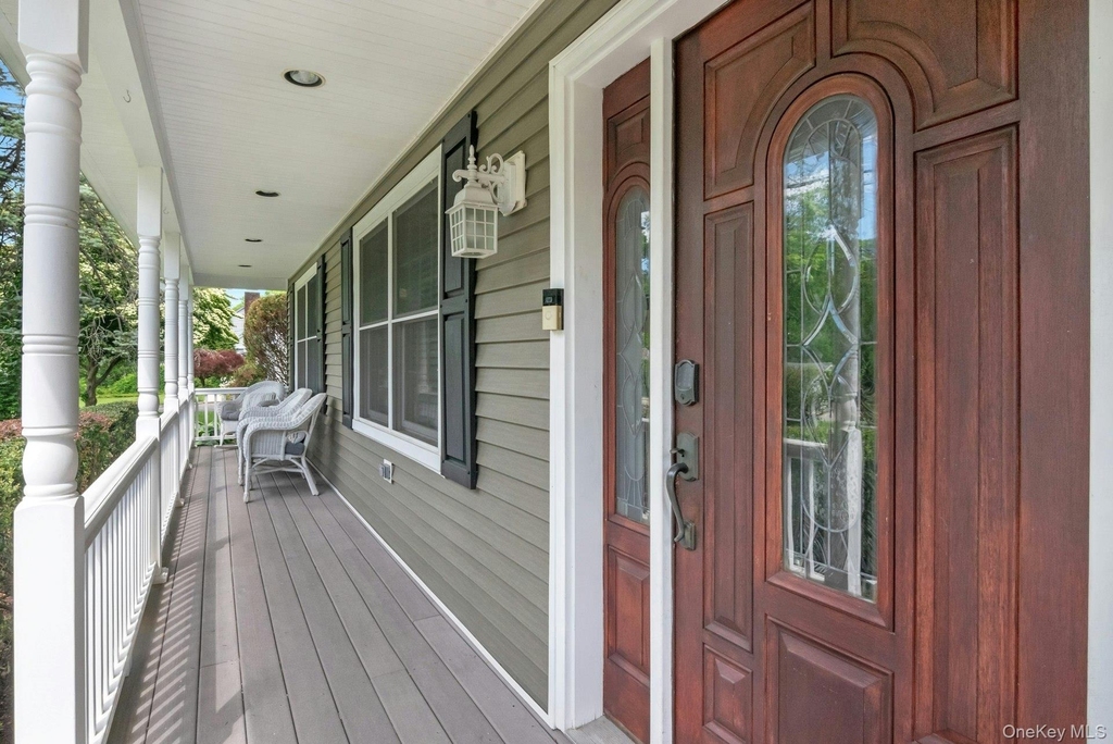 575 Washington Avenue - Photo 2