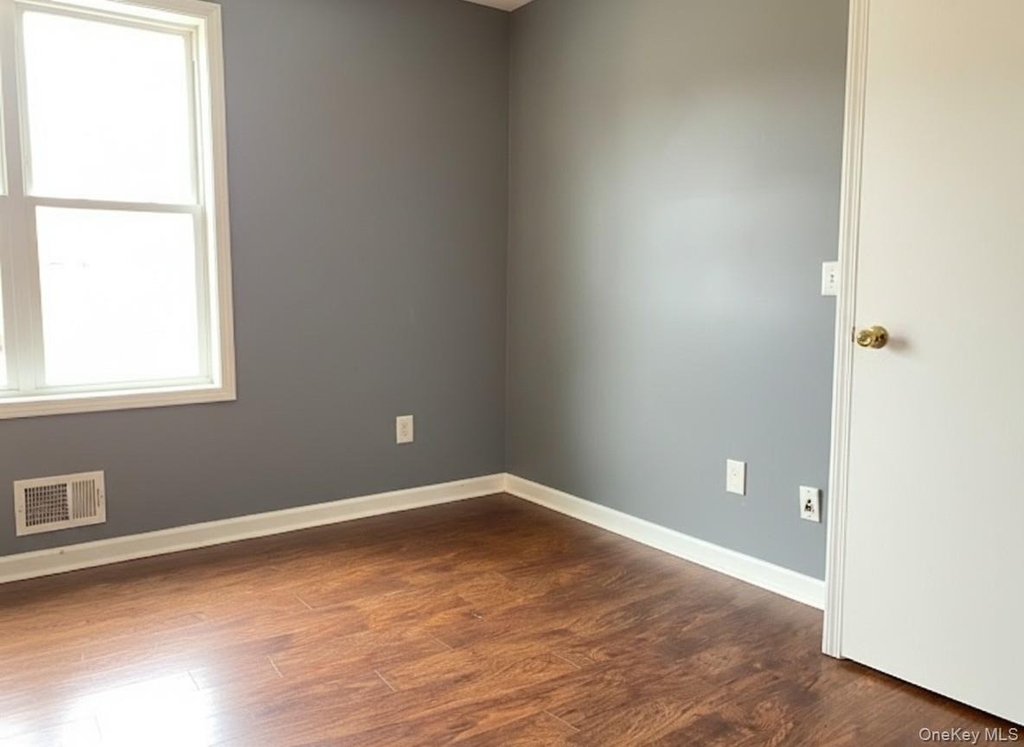 10 State Street - Photo 11